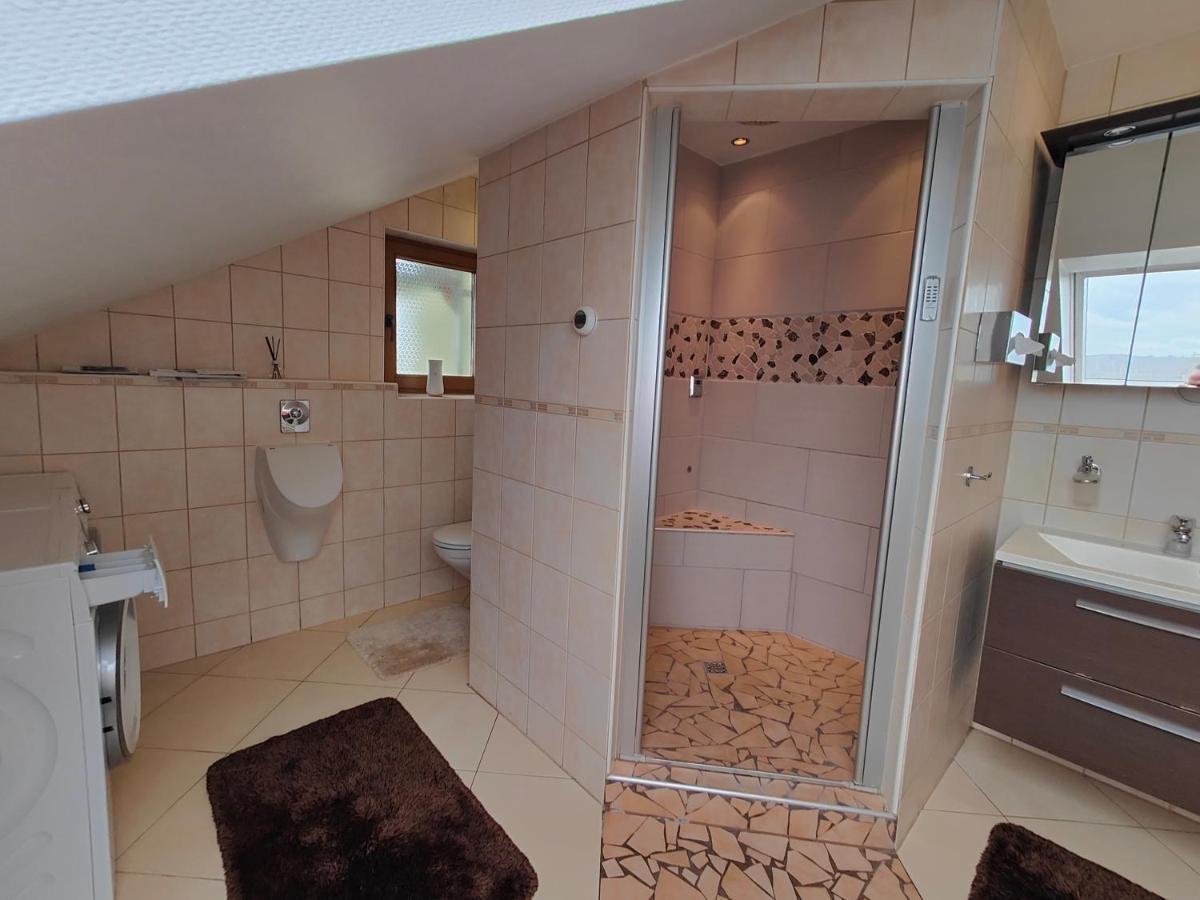 Komfort Ferienwohnung Biene Saarbrücken Esterno foto